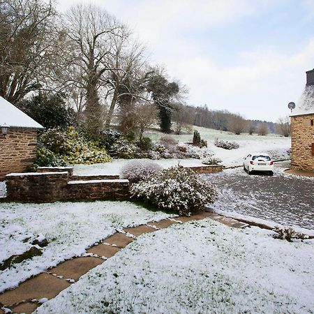 Stone Cottage With Modern Cosy Interior Near To Josselin Perfect Retreat For Writers Or Star Gazers Guégon Buitenkant foto